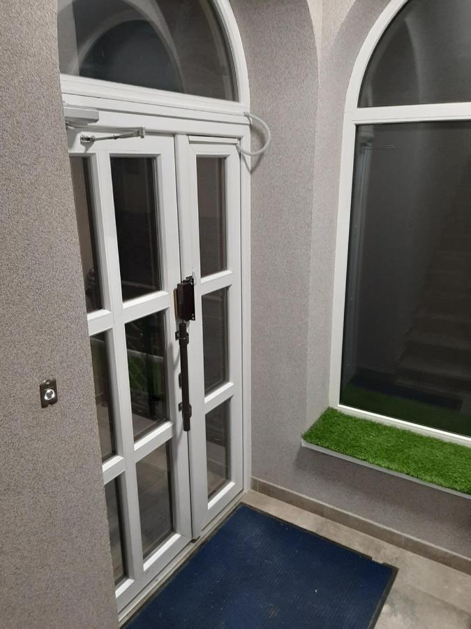 New !!! Modern Lux Apartment In The City Center With A Terrace Mukaçeve Dış mekan fotoğraf